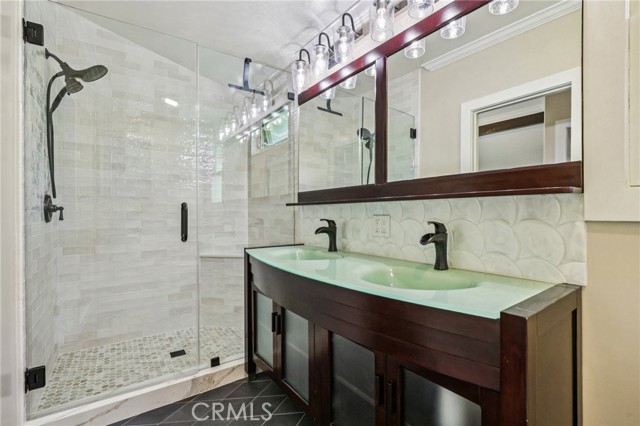 Detail Gallery Image 31 of 51 For 1742 Bonaire, Newport Beach,  CA 92660 - 4 Beds | 3 Baths