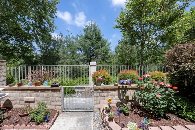 28987 Canyon Ridge Drive, Trabuco Canyon CA: https://media.crmls.org/medias/861b8807-2dc5-4ed2-92b0-04736375026a.jpg