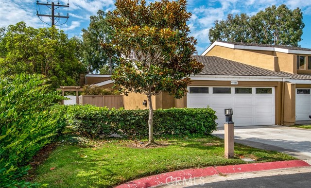 19522 Starfish Ln, Huntington Beach, CA 92648