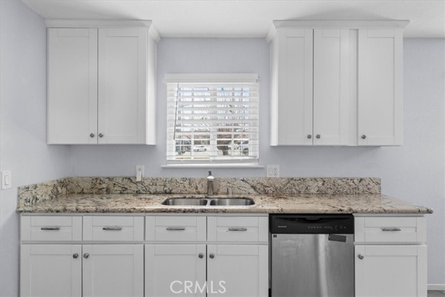 Detail Gallery Image 7 of 16 For 16476 Nisqualli Rd, Victorville,  CA 92395 - 4 Beds | 2 Baths