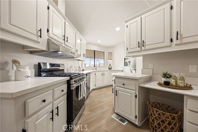 Detail Gallery Image 15 of 34 For 34842 Lyn Ave, Hemet,  CA 92545 - 3 Beds | 2 Baths