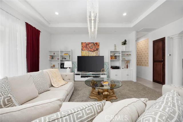 Detail Gallery Image 8 of 27 For 13611 Faringford Ln, Bakersfield,  CA 93311 - 4 Beds | 3 Baths