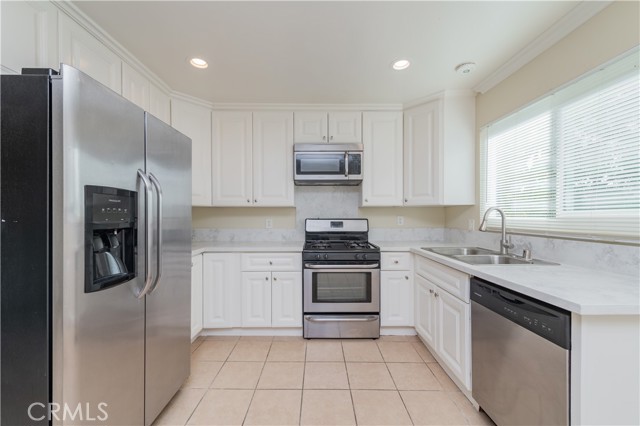 Detail Gallery Image 13 of 44 For 75 Firwood, Irvine,  CA 92604 - 3 Beds | 2 Baths