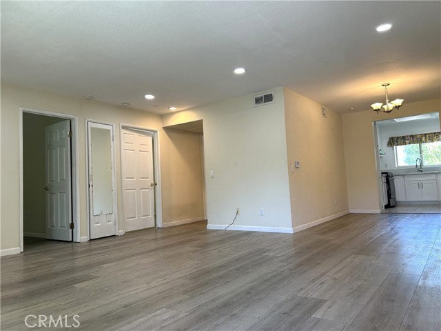 Detail Gallery Image 2 of 14 For 800 Grand Ave #D2,  Diamond Bar,  CA 91765 - 3 Beds | 2 Baths