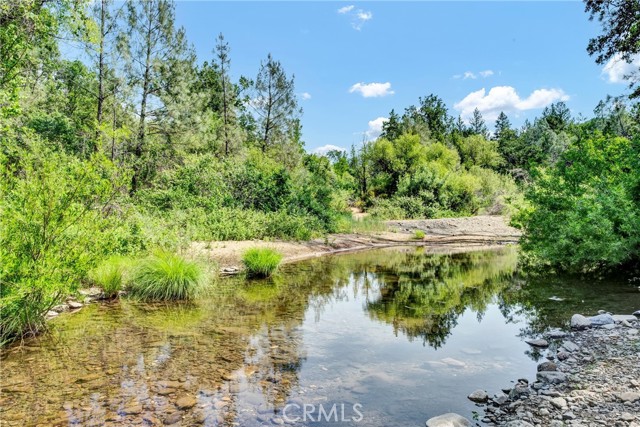22550 Shady Grove Road, Middletown CA: https://media.crmls.org/medias/861cff0e-0caa-405a-9c86-093ca67f334b.jpg