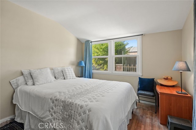 Detail Gallery Image 3 of 73 For 7057 Babcock Ave, North Hollywood,  CA 91605 - 3 Beds | 2 Baths
