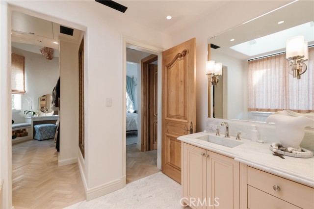 416 2nd Street, Manhattan Beach CA: https://media.crmls.org/medias/861e00ff-fe02-4d25-b476-f396f7bf97c4.jpg