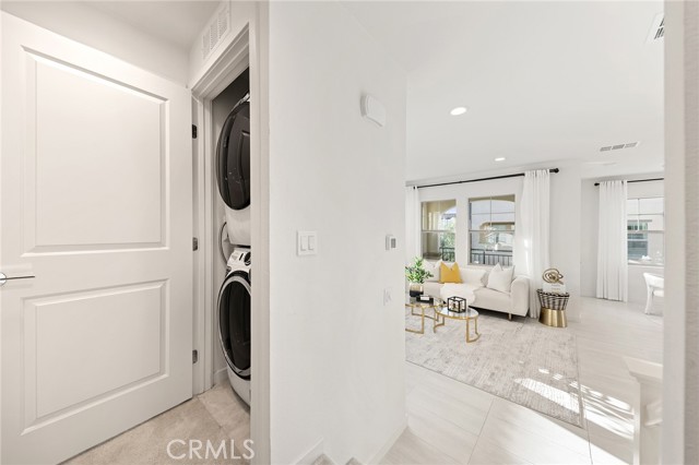 Detail Gallery Image 19 of 39 For 200 Winterbrook, Lake Forest,  CA 92610 - 2 Beds | 2/1 Baths