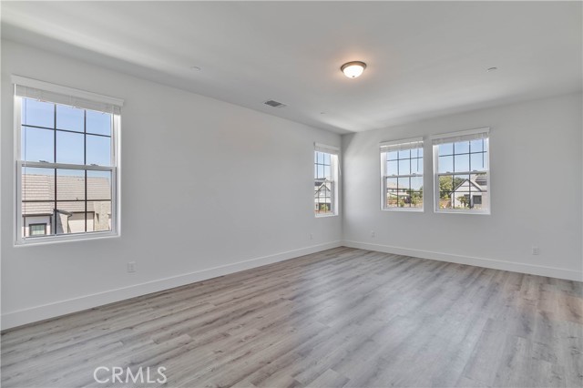 1734 Lester Avenue, Clovis CA: https://media.crmls.org/medias/861e7b40-4f11-4cdb-aa4d-96651d4136c0.jpg