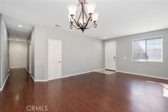 Detail Gallery Image 9 of 39 For 12962 Tehachapi St, Hesperia,  CA 92344 - 4 Beds | 2 Baths