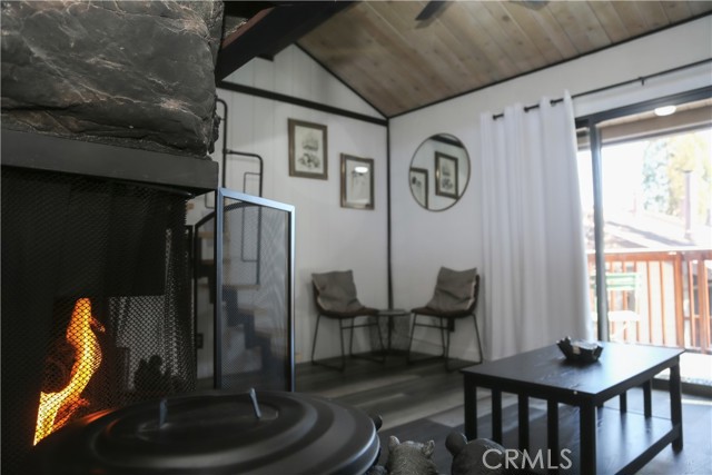 Detail Gallery Image 15 of 34 For 861 Thrush Dr #30,  Big Bear Lake,  CA 92315 - 2 Beds | 2 Baths