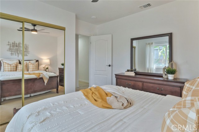 Image 23 of 36 For 22908 Ladeene