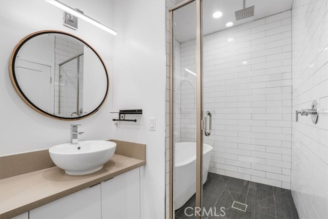 4201 Pennsylvania Avenue, La Crescenta CA: https://media.crmls.org/medias/86214f68-ea89-4841-ae8b-8d7184730a6c.jpg