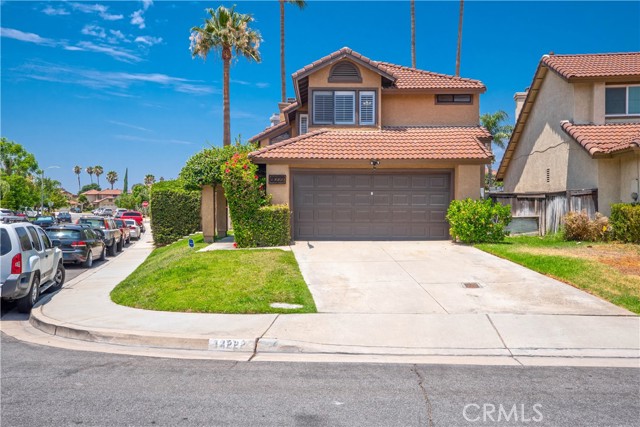 Detail Gallery Image 1 of 1 For 14222 Green Vista Dr, Fontana,  CA 92337 - 3 Beds | 2/1 Baths