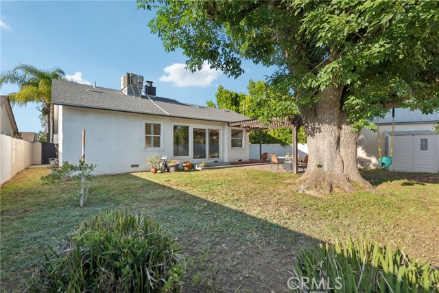 17048 Baltar Street, Lake Balboa CA: https://media.crmls.org/medias/86227b98-0575-4fb8-a039-0e50f4943937.jpg