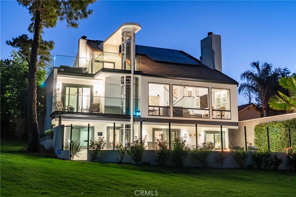 4520 Park Cordero