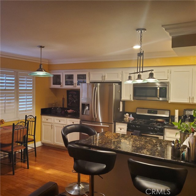 Detail Gallery Image 5 of 42 For 4345 W 154th St #11,  Lawndale,  CA 90260 - 2 Beds | 2 Baths