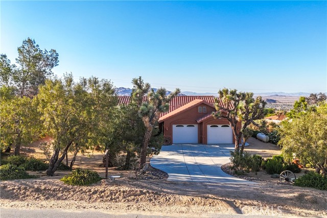 Detail Gallery Image 2 of 65 For 61218 Sandalwood Trl, Joshua Tree,  CA 92252 - 3 Beds | 2 Baths