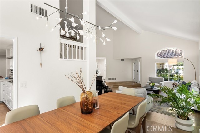 5 Bergamo, Irvine CA: https://media.crmls.org/medias/86249e91-e50d-4003-bf7c-852e05b9c2e9.jpg
