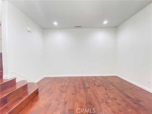 38 Fringe Tree, Irvine CA: https://media.crmls.org/medias/8624d9d0-43d3-4737-aef0-1bf05b2af790.jpg