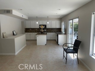 29109 Wayfarer Lane, Lake Elsinore CA: https://media.crmls.org/medias/8624e1f6-848c-4e0a-96d5-a2ed08bd39b1.jpg