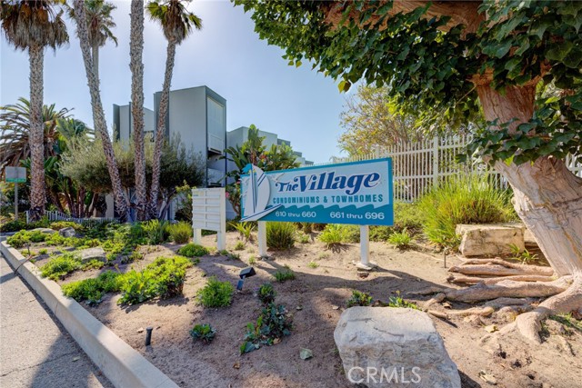 640 The Village, Redondo Beach, California 90277, 1 Bedroom Bedrooms, ,1 BathroomBathrooms,Residential,Sold,The Village,SB23029305