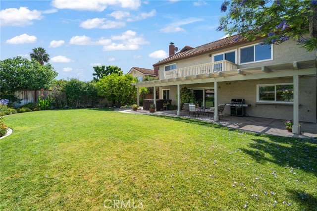 23761 Singapore Street, Mission Viejo CA: https://media.crmls.org/medias/862686ce-9413-4b2c-b79f-91e1b35be353.jpg