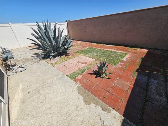 44516 La Paz Road, Temecula CA: https://media.crmls.org/medias/8626a127-8c16-45a2-b970-21c65be17a8a.jpg