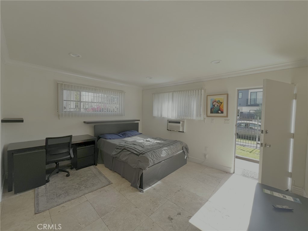 5255 Denny Ave