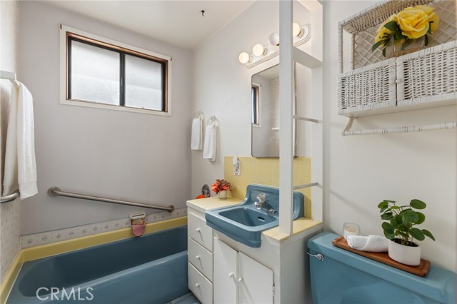 Detail Gallery Image 33 of 41 For 17116 Wilton Pl, Torrance,  CA 90504 - 4 Beds | 2 Baths