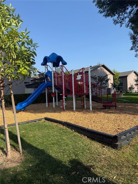 877 Silver Fir Road, Walnut CA: https://media.crmls.org/medias/86282522-c735-4298-b657-508f2536944d.jpg