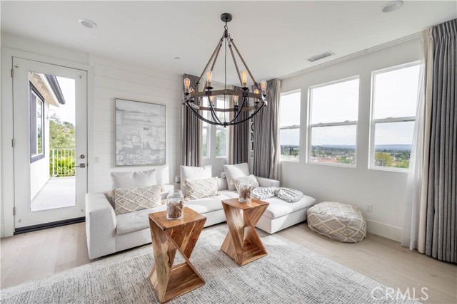 Detail Gallery Image 40 of 68 For 18804 Winnwood, Santa Ana,  CA 92705 - 5 Beds | 5 Baths