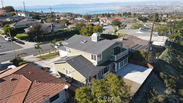 26602 Fond Du Lac Road, Rancho Palos Verdes, California 90275, 4 Bedrooms Bedrooms, ,3 BathroomsBathrooms,Residential,Sold,Fond Du Lac,SB22025547