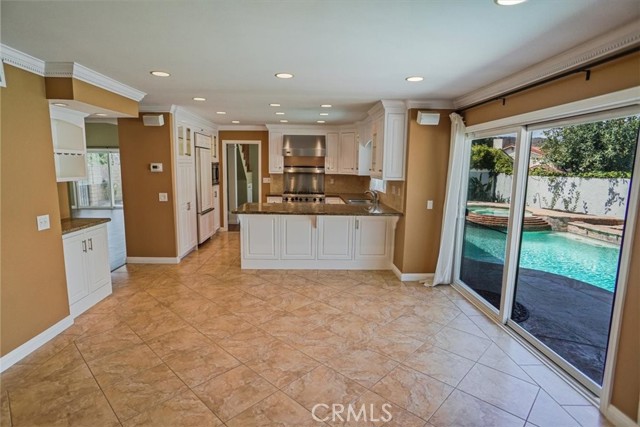972 Lodestone Court, Newbury Park CA: https://media.crmls.org/medias/862a8906-7bb3-4f90-8109-764f2b54e27d.jpg