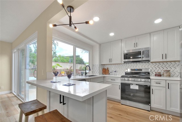 6087 Carol Avenue, Rancho Cucamonga CA: https://media.crmls.org/medias/862b245f-d2e9-4e31-ab22-184b30252a1a.jpg
