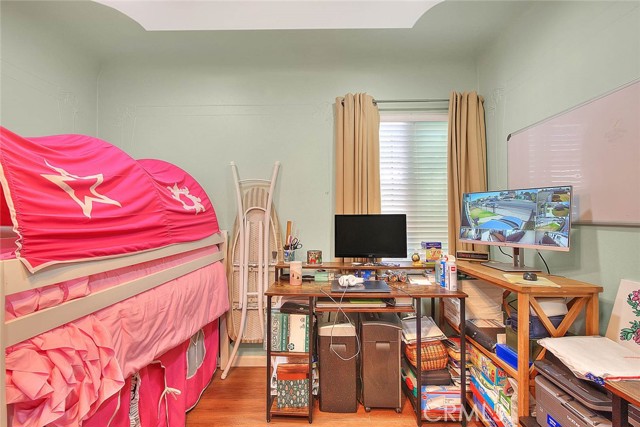 Detail Gallery Image 30 of 44 For 355 E Century Bld, Los Angeles,  CA 90003 - 2 Beds | 1 Baths