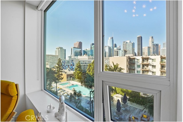 Detail Gallery Image 9 of 21 For 1050 S Grand Ave #808,  Los Angeles,  CA 90015 - 1 Beds | 1 Baths