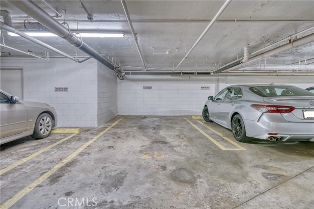 Ist Parking Space