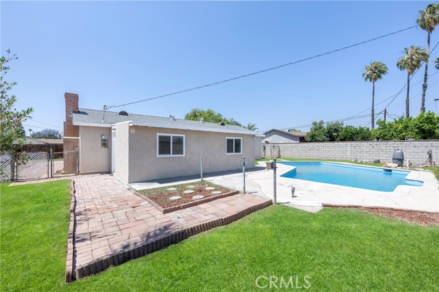 8888 Patrero Street, Riverside CA: https://media.crmls.org/medias/862cfe6a-a420-444a-b9e1-830f0c11f759.jpg