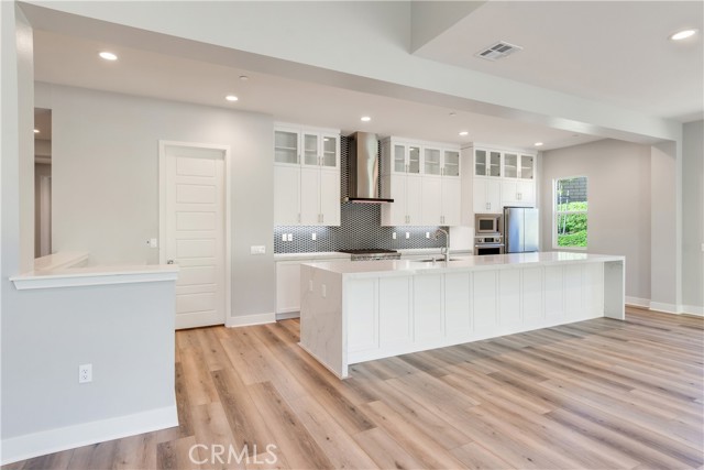 Detail Gallery Image 6 of 31 For 6532 Canyon Oaks Dr, Simi Valley,  CA 93063 - 4 Beds | 3/1 Baths