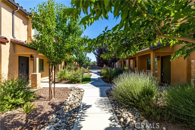 1174 Velarde Circle, San Miguel CA: https://media.crmls.org/medias/862e4bbc-6b9b-4b08-b015-e0c04e40e4f4.jpg