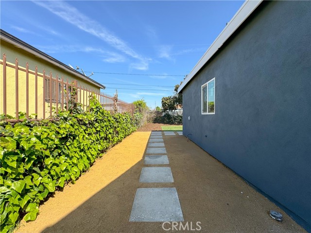 Detail Gallery Image 20 of 24 For 1122 S Gunlock Ave, Compton,  CA 90220 - 3 Beds | 2 Baths