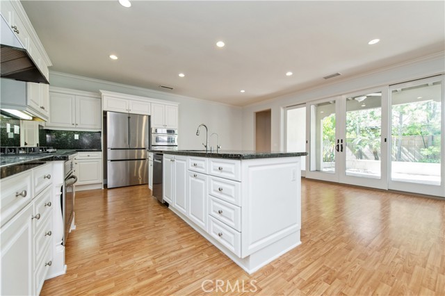 Detail Gallery Image 5 of 27 For 45 Tall Cedars, Irvine,  CA 92620 - 3 Beds | 2/1 Baths