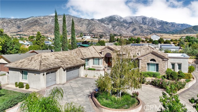 Detail Gallery Image 1 of 70 For 11009 Plum View Ln, Yucaipa,  CA 92399 - 4 Beds | 4/1 Baths