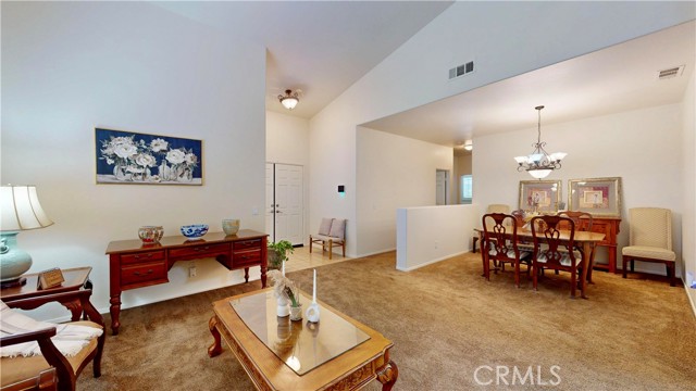 Detail Gallery Image 16 of 35 For 13525 Evanston St, Victorville,  CA 92392 - 4 Beds | 2/1 Baths