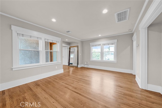 Detail Gallery Image 4 of 17 For 239 1/2 Coronado Ave, Long Beach,  CA 90803 - 1 Beds | 1 Baths