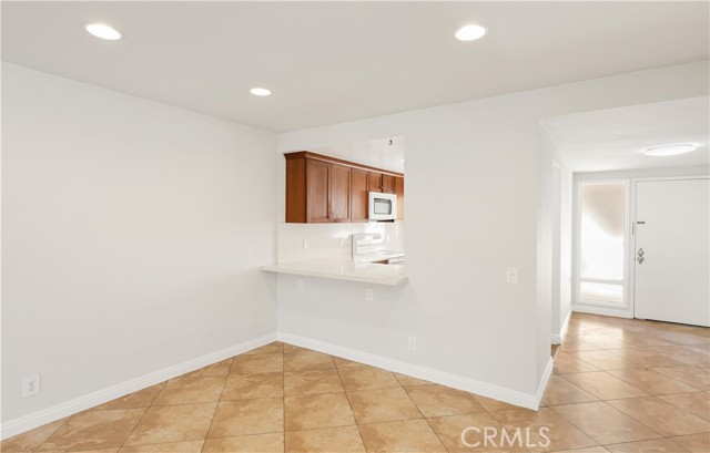 Detail Gallery Image 9 of 36 For 5136 Thorn Tree Ln, Irvine,  CA 92612 - 2 Beds | 2 Baths