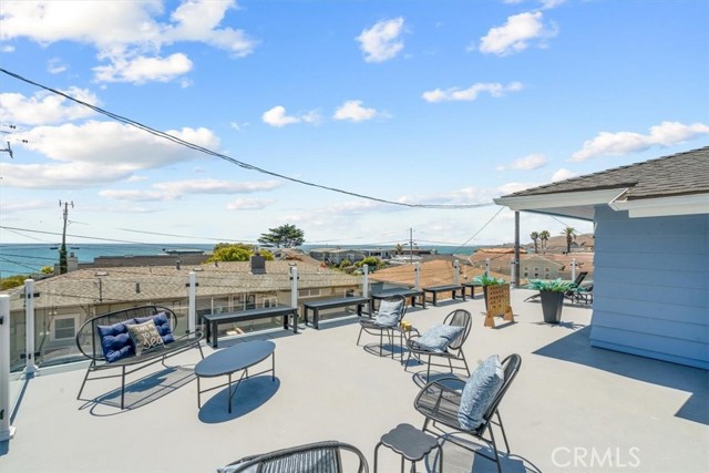 31 N 3rd Street, Cayucos CA: https://media.crmls.org/medias/8630fe51-a909-45c0-8c24-088a41adc2e6.jpg