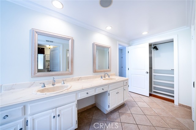 Detail Gallery Image 31 of 42 For 18337 Chatham Ln, Porter Ranch,  CA 91326 - 4 Beds | 2/1 Baths