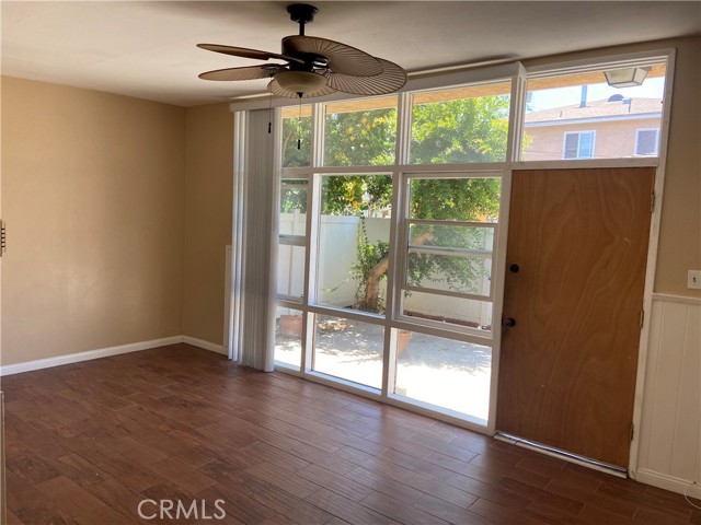 8614 Evergreen, South Gate CA: https://media.crmls.org/medias/86324a74-b1dd-481b-acfa-de4f392334cc.jpg